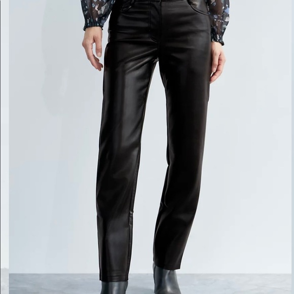 Aritzia Melina Low-Rise Vegan Leather Pants - Picture 4 of 8
